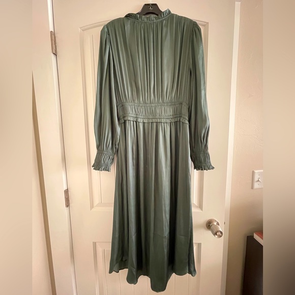 Current Air Surplice Bodice dress NWT size L - Picture 5 of 6